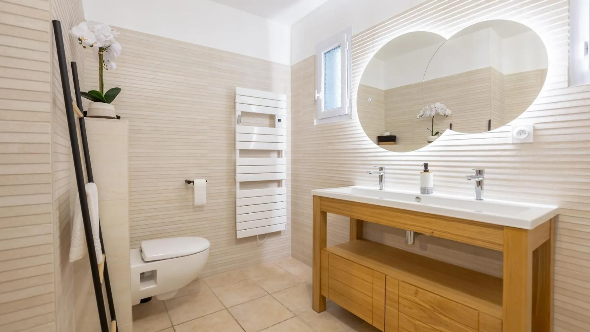 Gite Domaine De Meyrol Apartment Eyguieres