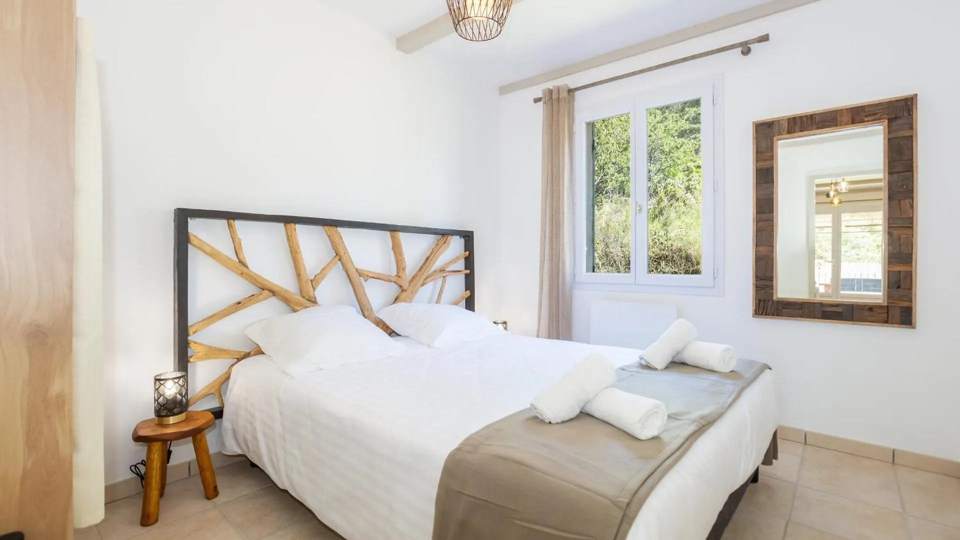 Gite Domaine De Meyrol Apartment Eyguieres